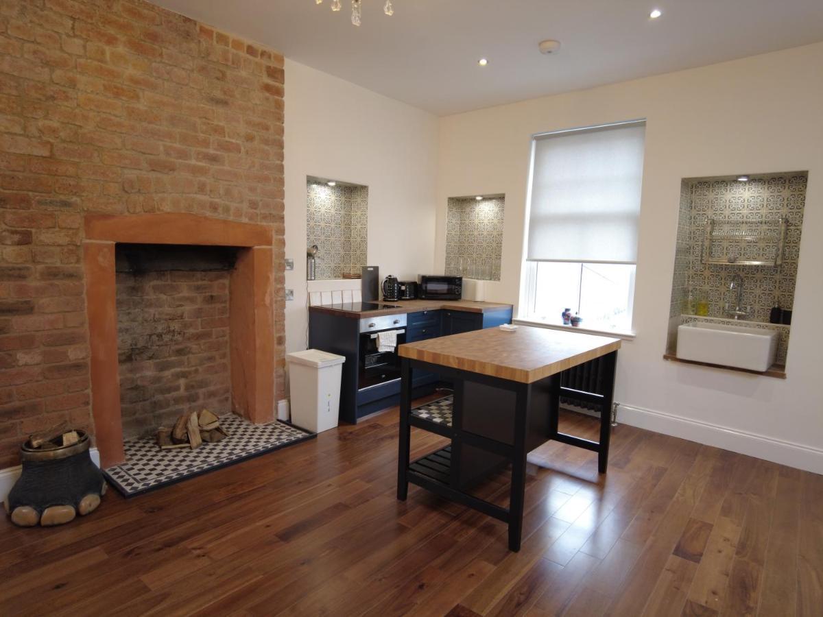 The Bards Loft, Large Studio Apartment Ayr Bagian luar foto
